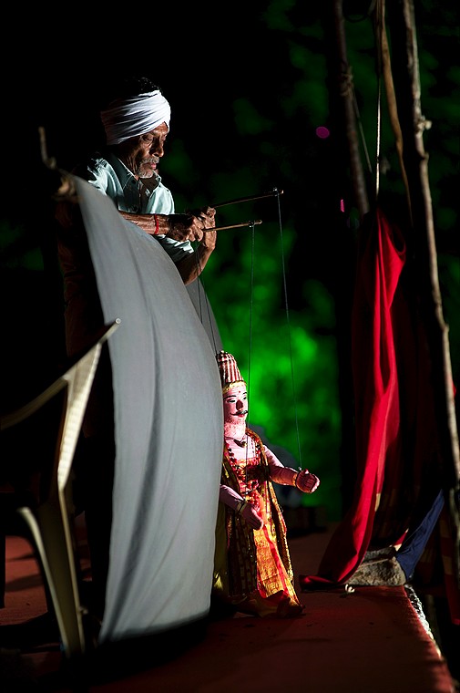 Mayavaram Kalaimamani Manickavasagam Group (Bommalattam) (Mamallapuram Dance Festival 2012 - Folk dance)